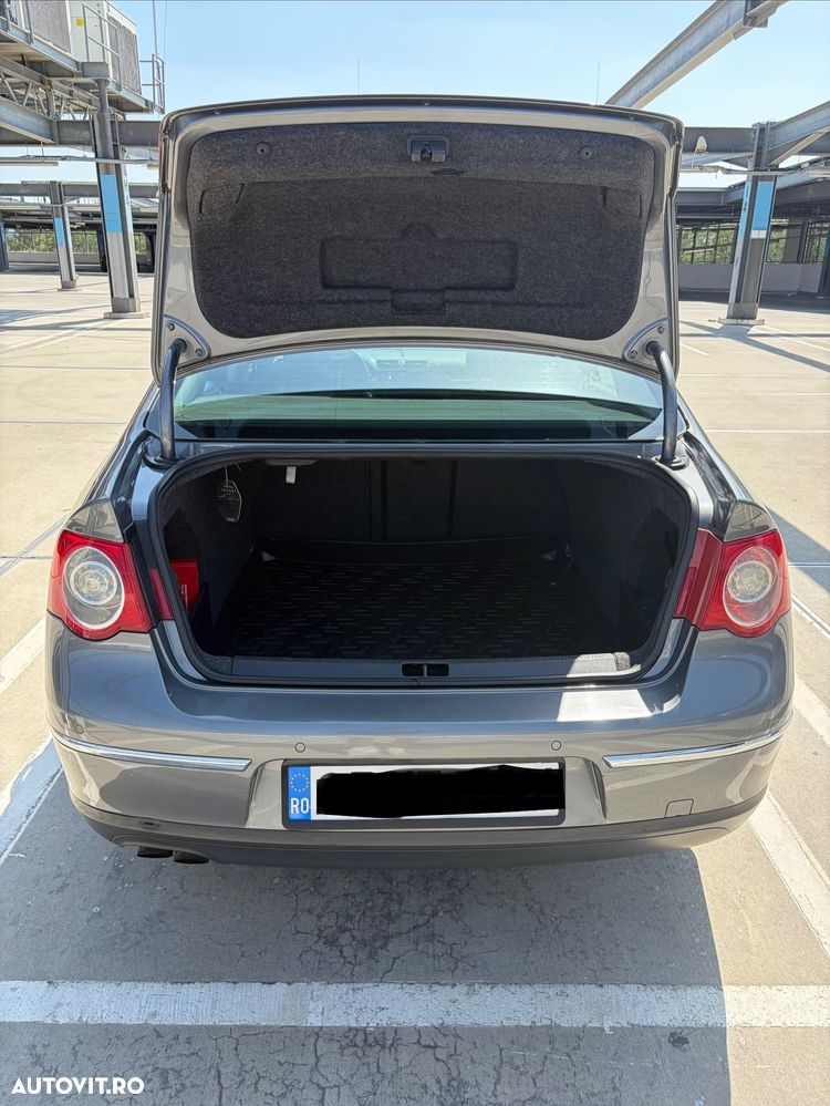 Volkswagen Passat 2.0TDI Comfortline DPF - 7