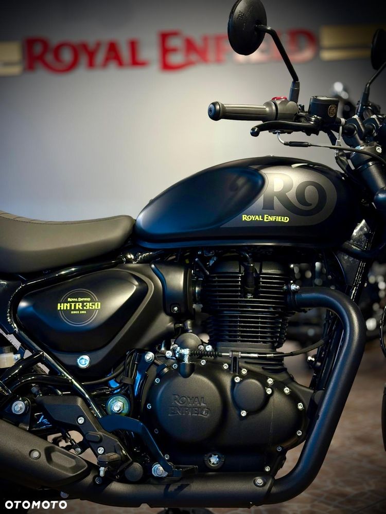 Royal Enfield HNTR - 2