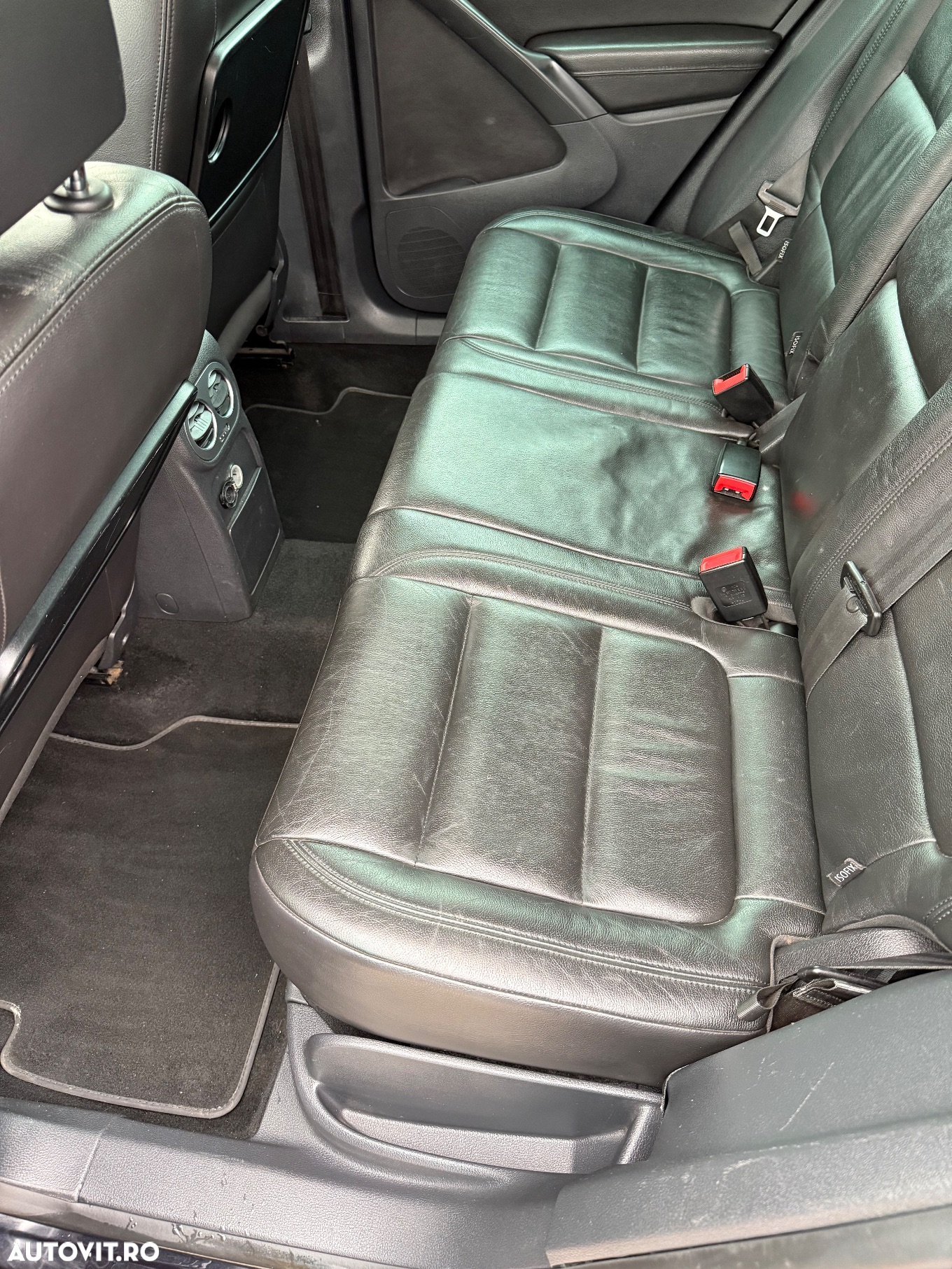 Volkswagen Tiguan - 16