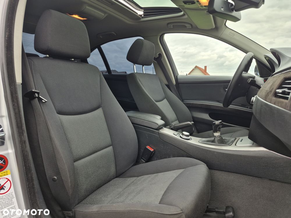 BMW Seria 3 - 17