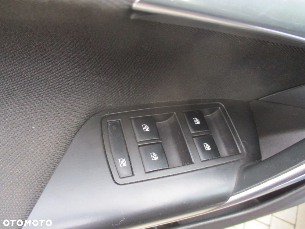 Opel Insignia 2.0 CDTI Cosmo - 10