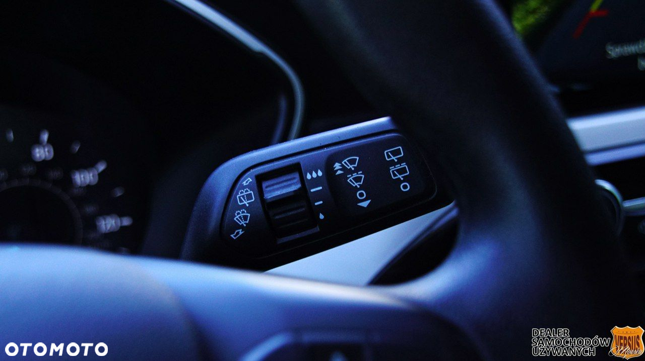 Ford Kuga - 36