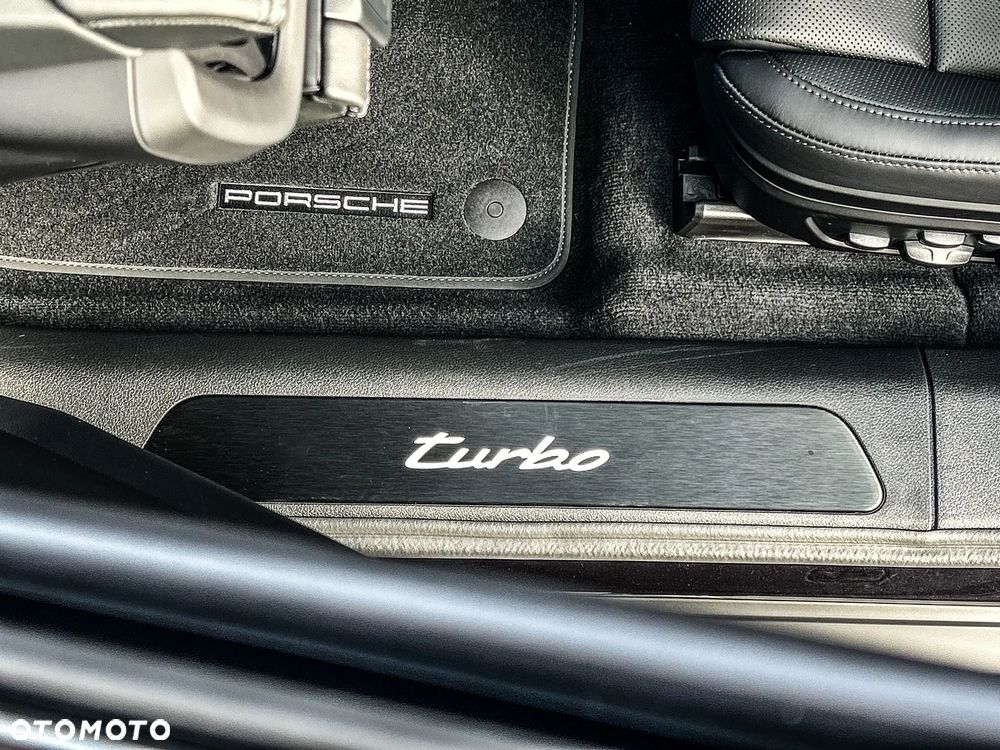 Porsche Panamera Turbo E-Hybrid PHEV - 33