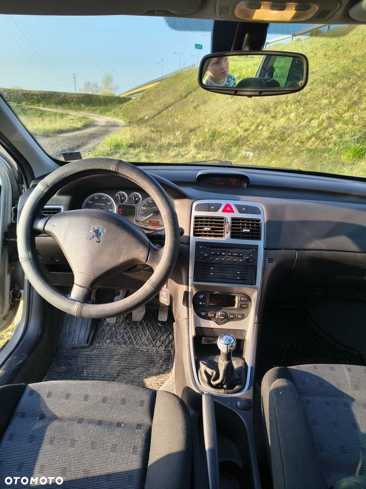 Peugeot 307 - 4