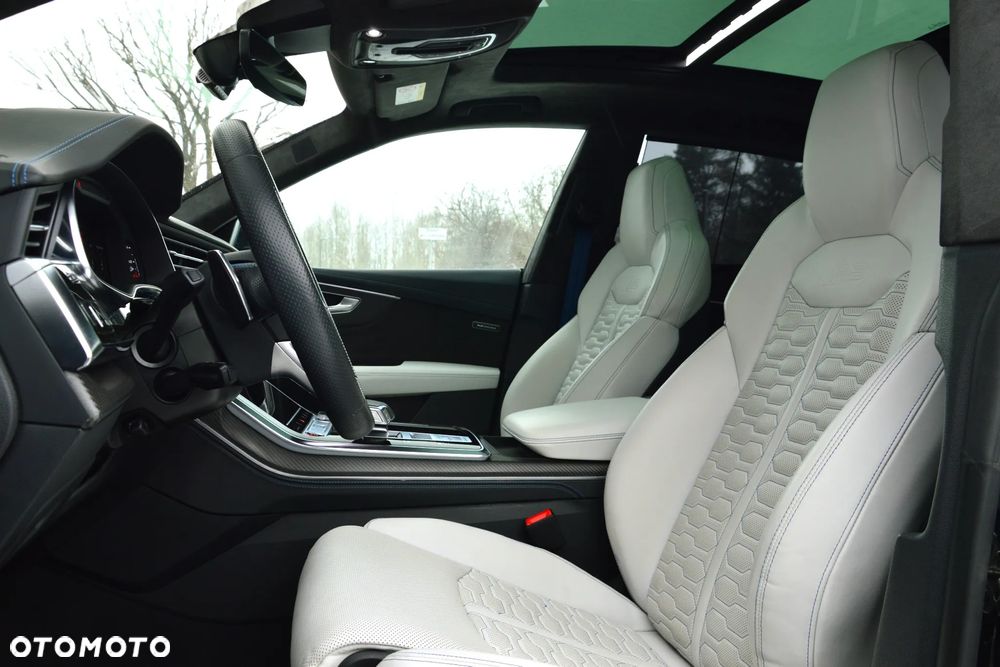 Audi RS Q8 - 15