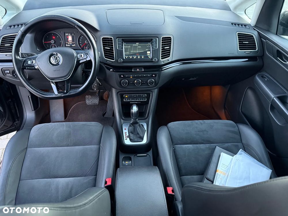Volkswagen Sharan 2.0 TDI DSG (BlueMotion Technology) Highline - 32