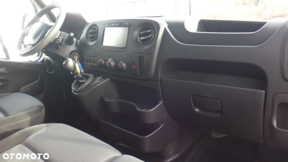 Renault Master - 10