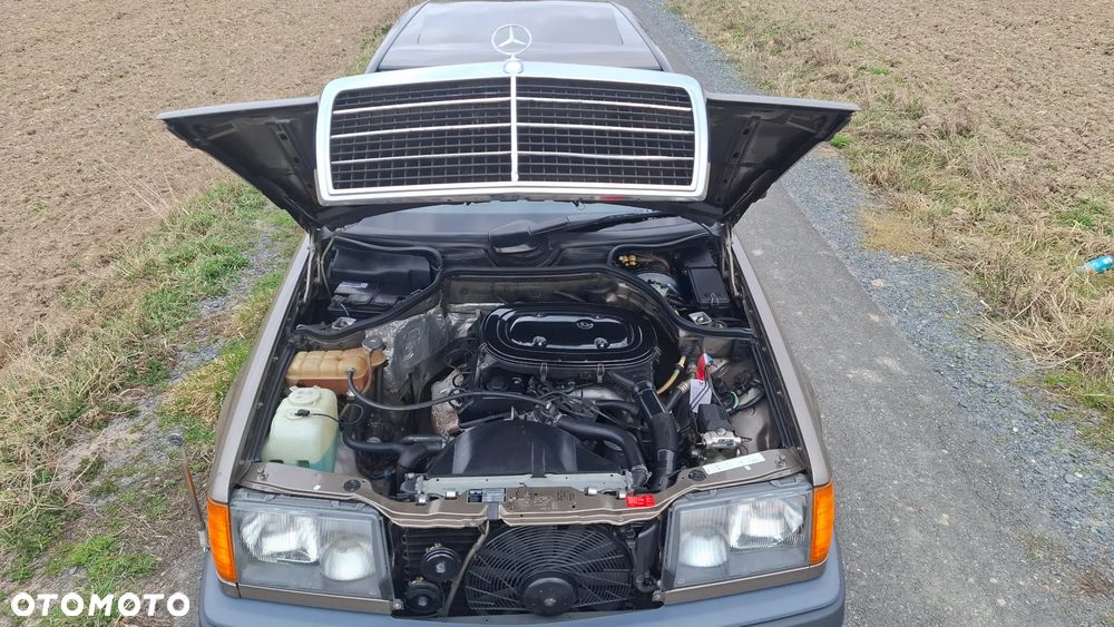 Mercedes-Benz W124 (1984-1993) - 16