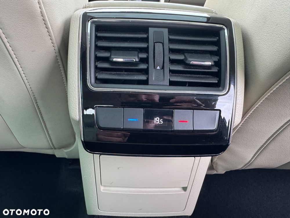 Skoda Superb 2.0 TSI Sportline DSG - 40