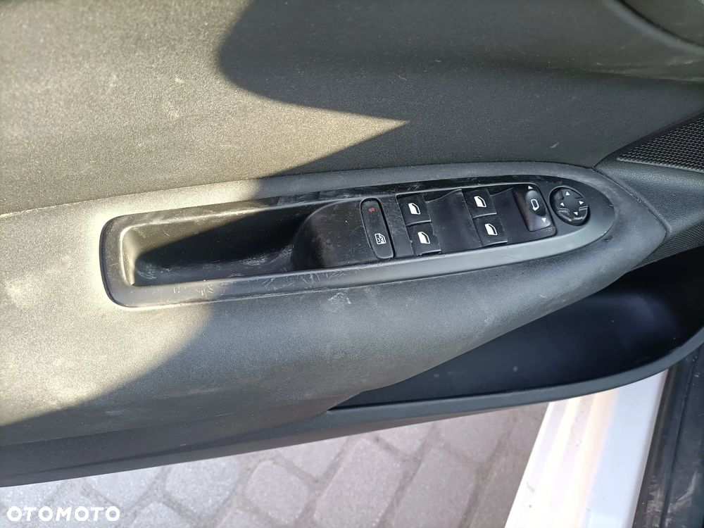 Citroën C4 1.6 HDi Attraction - 21