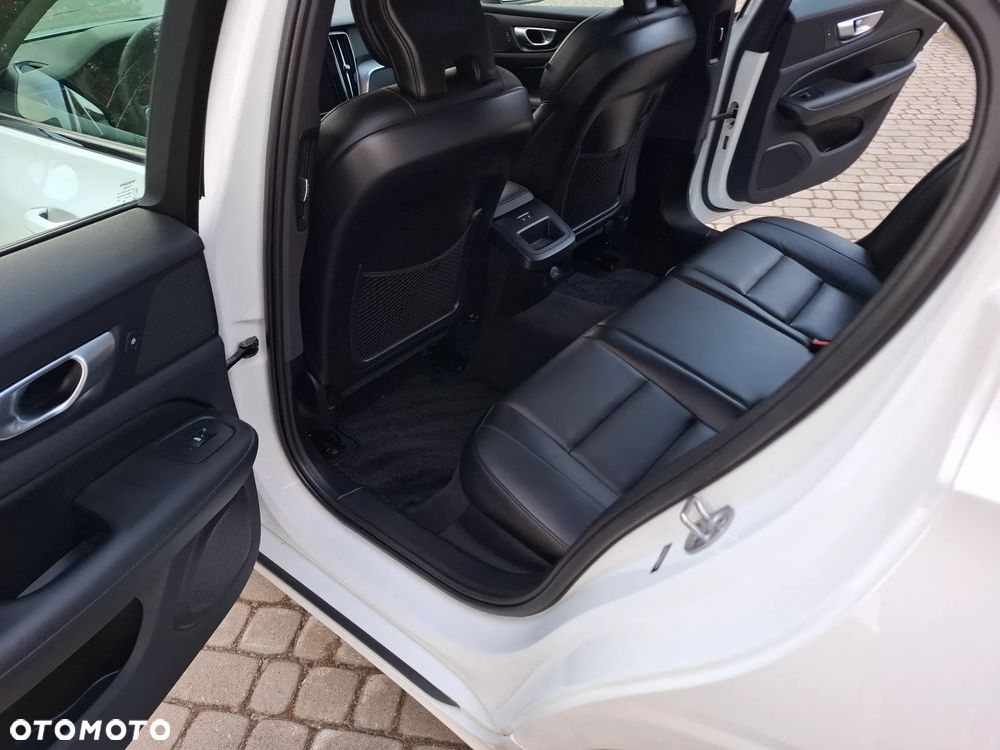 Volvo S60 B5 B AWD Ultimate Dark - 15