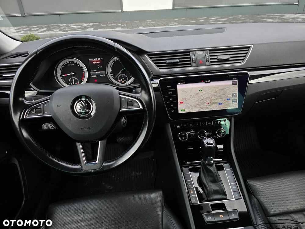 Skoda Superb 2.0 TDI 4x4 DSG L&K - 23