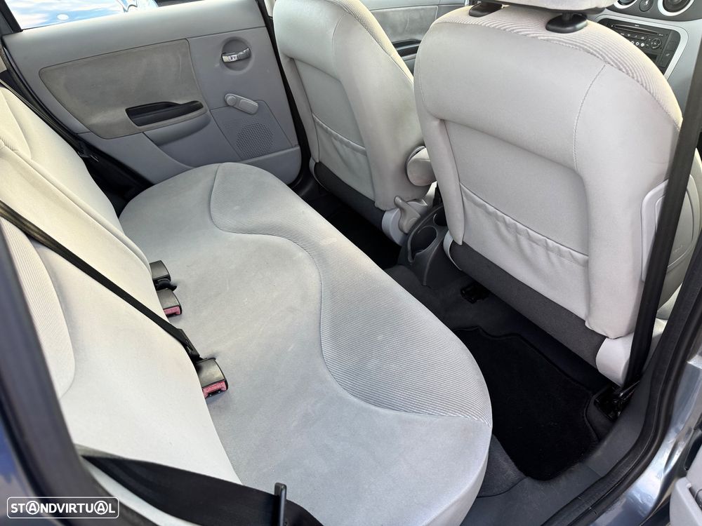 Citroën C3 1.4 HDi Exclusive - 22