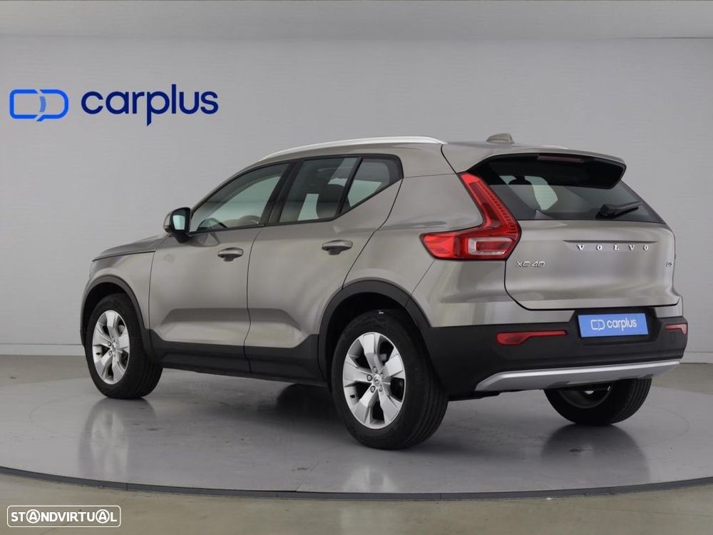 Volvo XC 40 2.0 D3 Momentum — fotografia 5