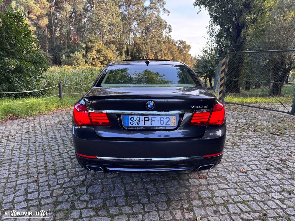 BMW 740 d - 8