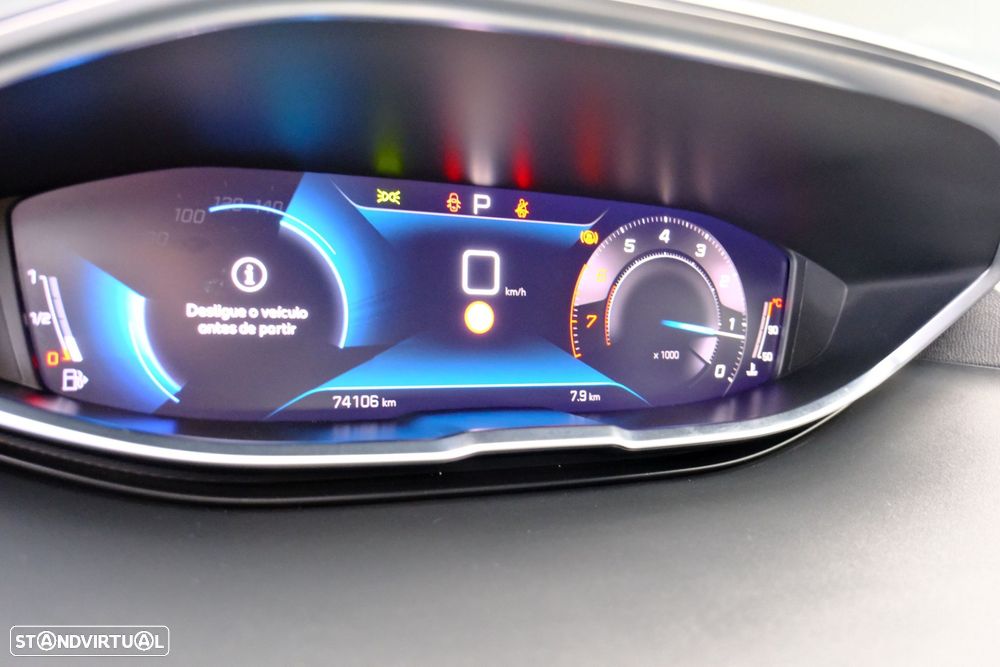 Peugeot 3008 1.2 PureTech Allure EAT8 - 22