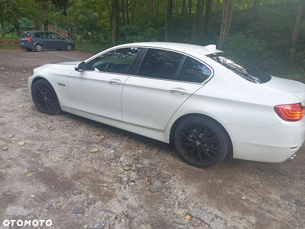 BMW Seria 5 520d - 4