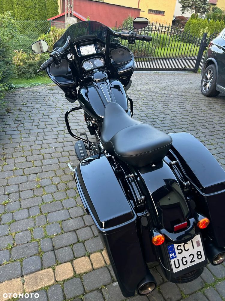 Harley-Davidson Touring Road Glide - 16