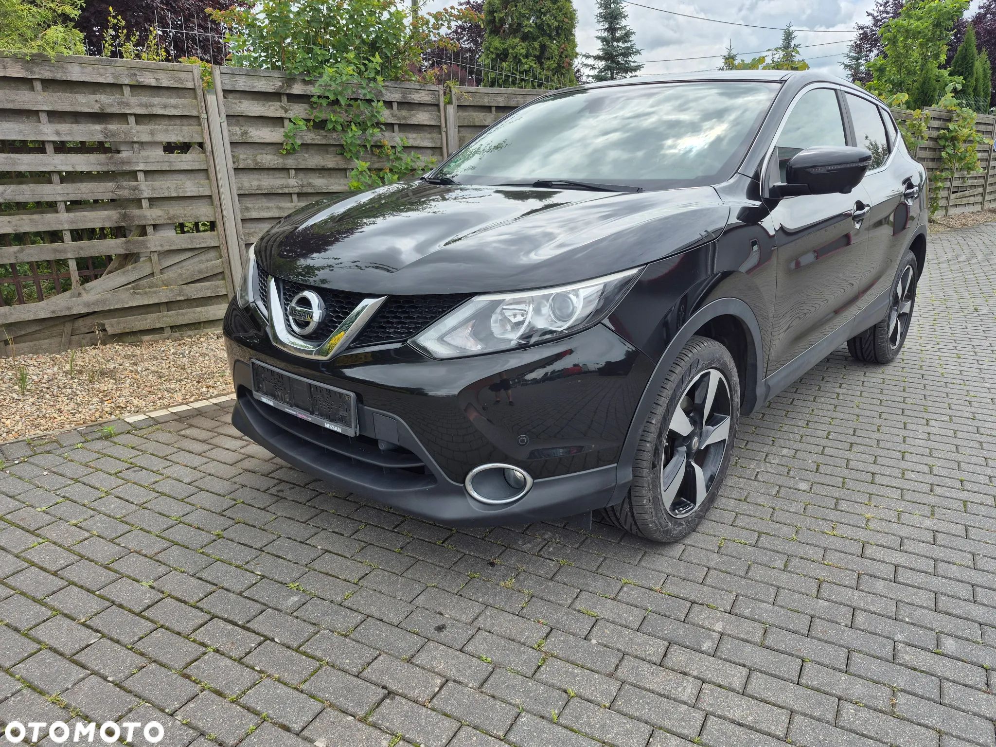Nissan Qashqai 1.2 DIG-T Tekna - 1