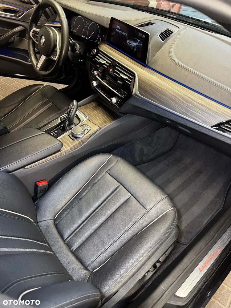 BMW Seria 5 520d Luxury Line sport - 9