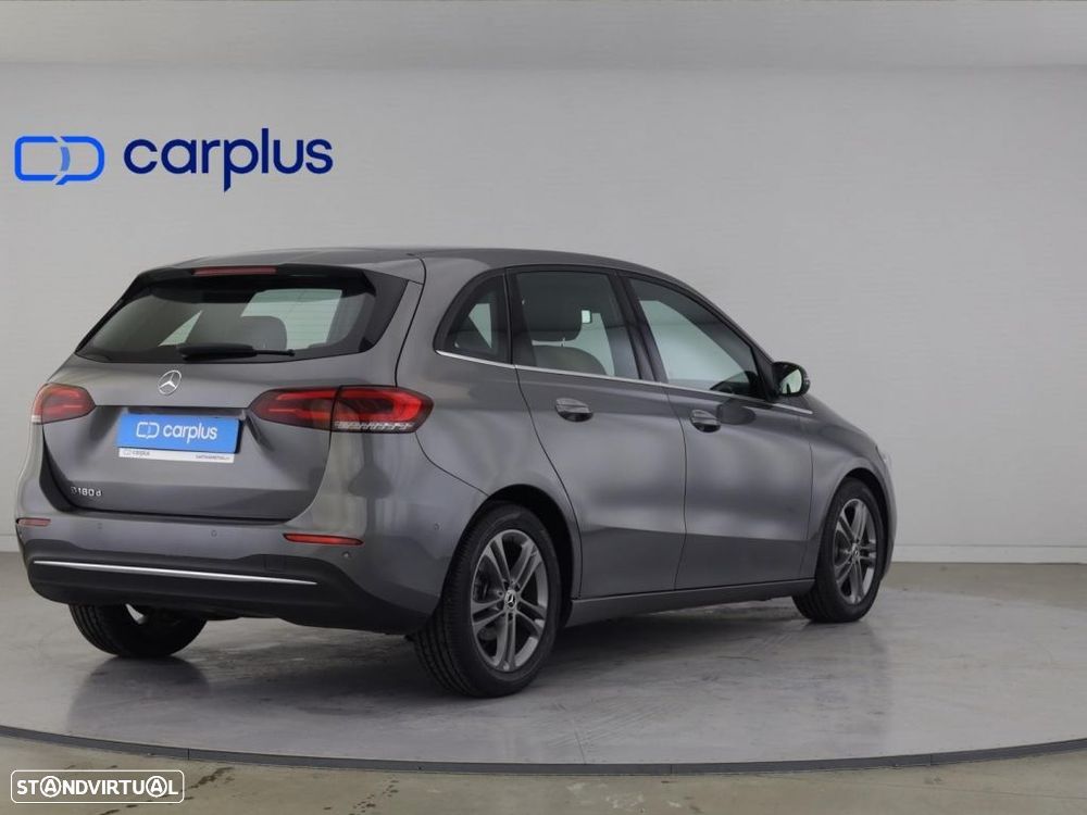 Mercedes-Benz B 180 d - 7