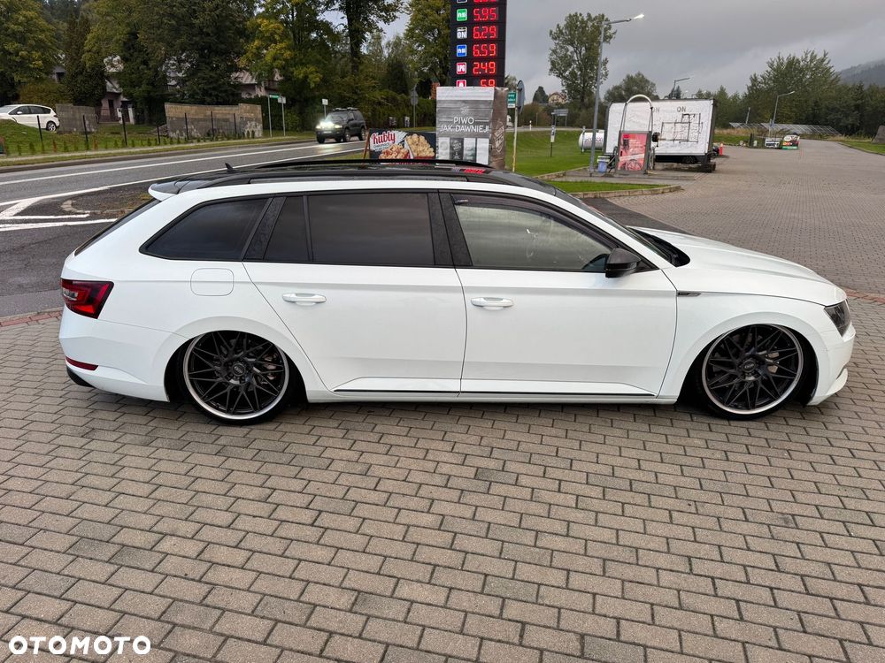 Skoda Superb Combi 2.0 TSI 4x4 DSG SportLine - 6
