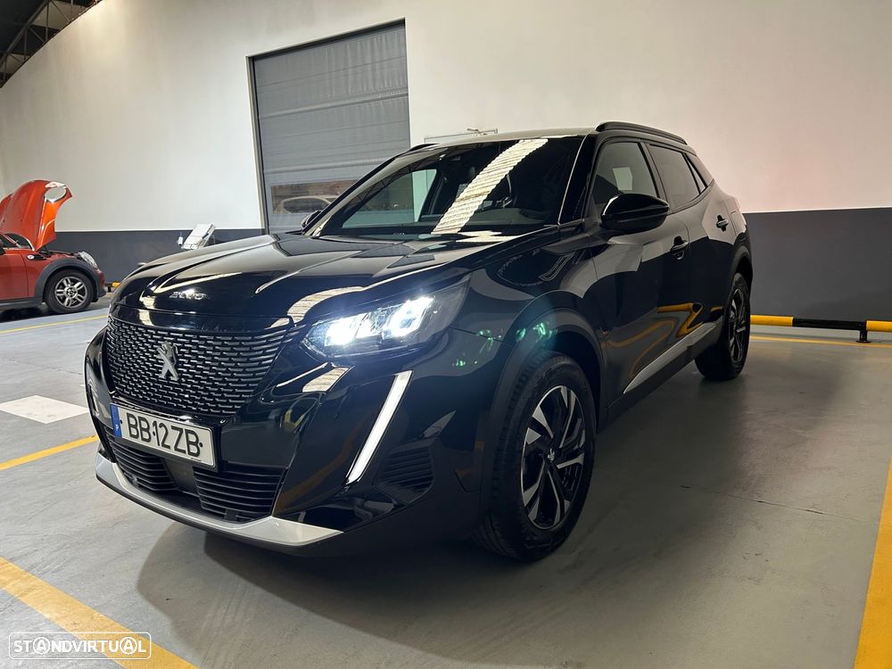 Peugeot 2008 1.2 PureTech Allure Pack - 4