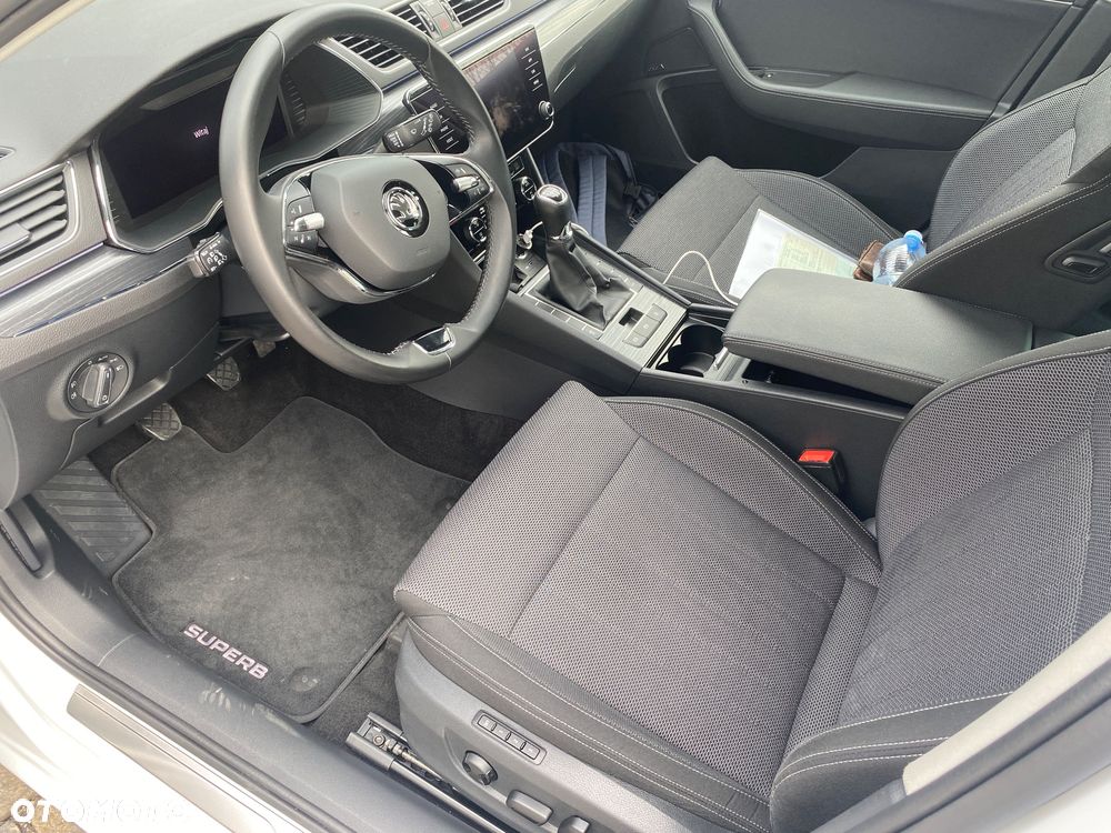 Skoda Superb 2.0 TDI Style - 26