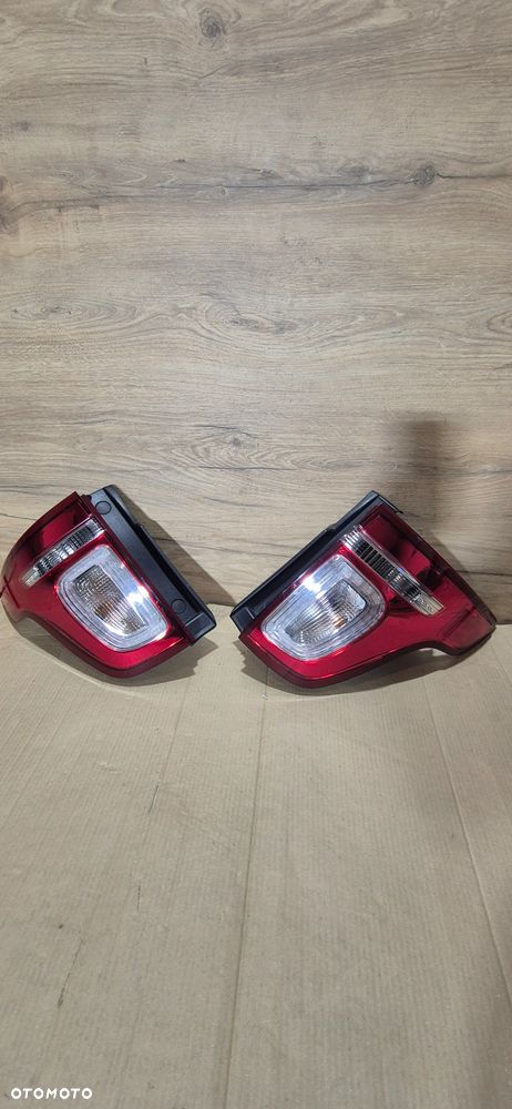 FORD EXPLORER XLT V LAMPA TYŁ LEWA LUB PRAWA 10-14r
