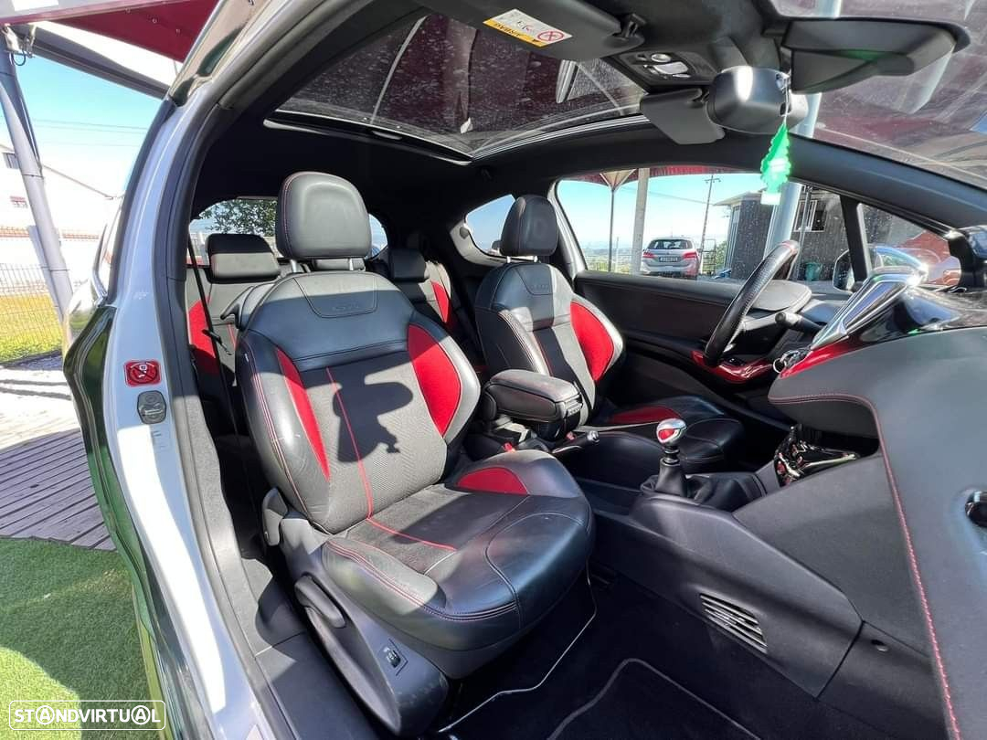 Peugeot 208 1.6 THP GTi - 17