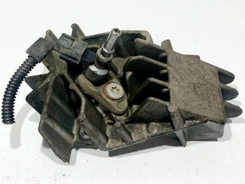 Injector pornire rece cu suport Renault Laguna 3 facelift (2010-2013) 1.5 dci K9K 846 8200771226 - 1