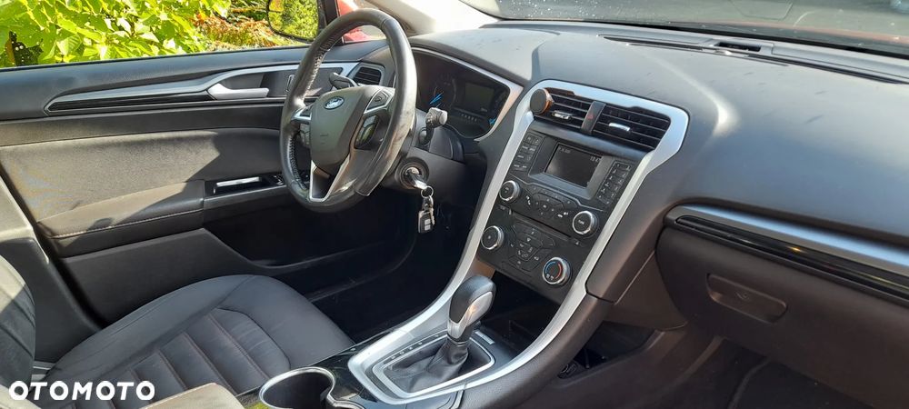 Ford Fusion - 7