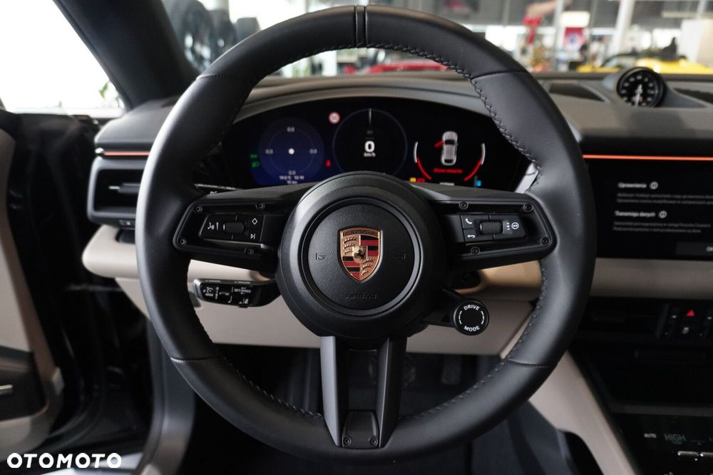 Porsche Macan - 16