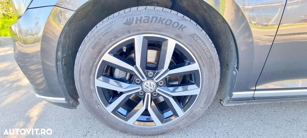 Volkswagen Passat 2.0 TDI DSG Highline - 23