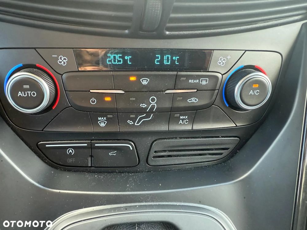 Ford Kuga 2.0 TDCi 4WD Titanium - 12