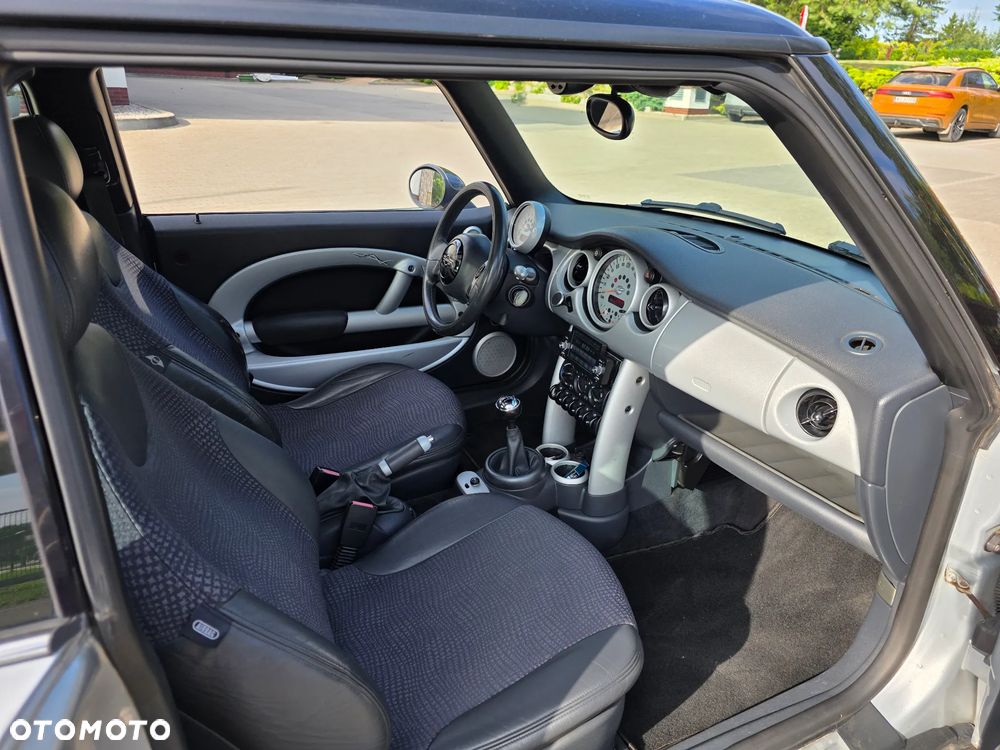 MINI Cooper chili - 10