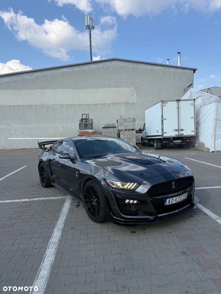 Ford Mustang 5.0 V8 GT - 1