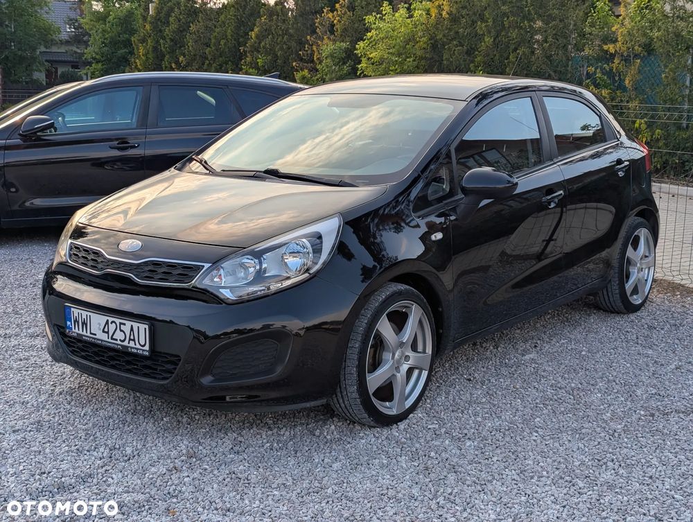 Kia Rio - 3