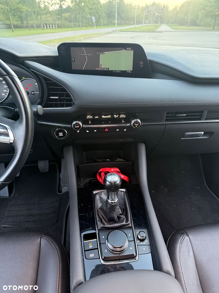 Mazda 3 SKYACTIV-G 2.0 M-Hybrid - 12