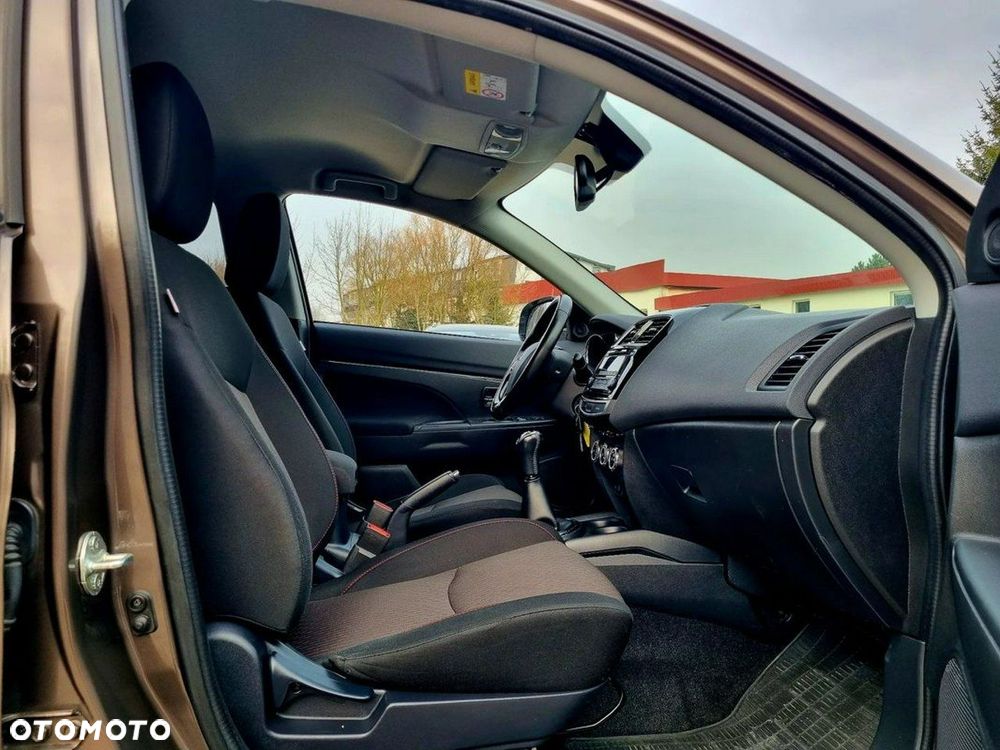 Mitsubishi ASX 1.6 Invite - 11