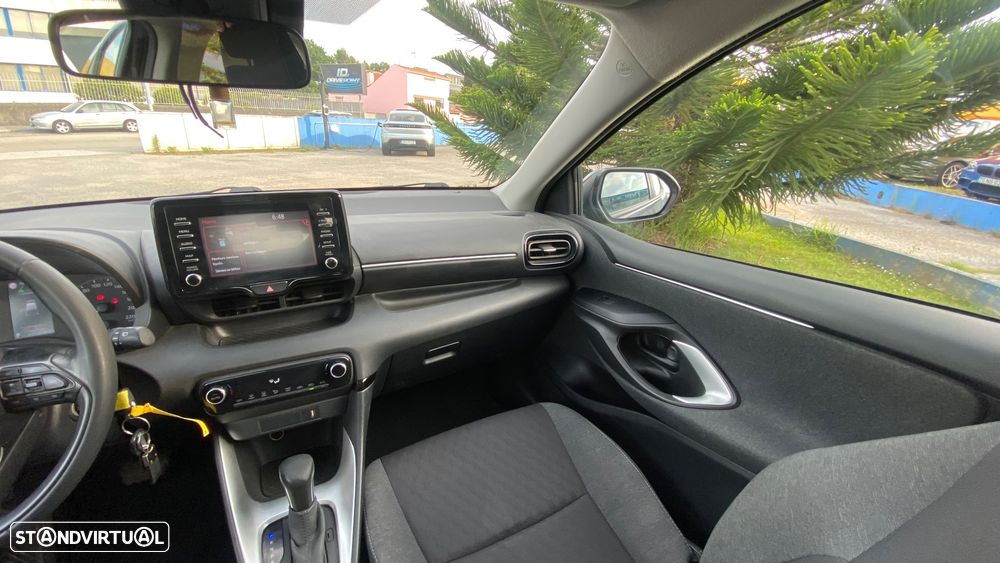 Toyota Yaris 1.5 HDF Comfort - 26