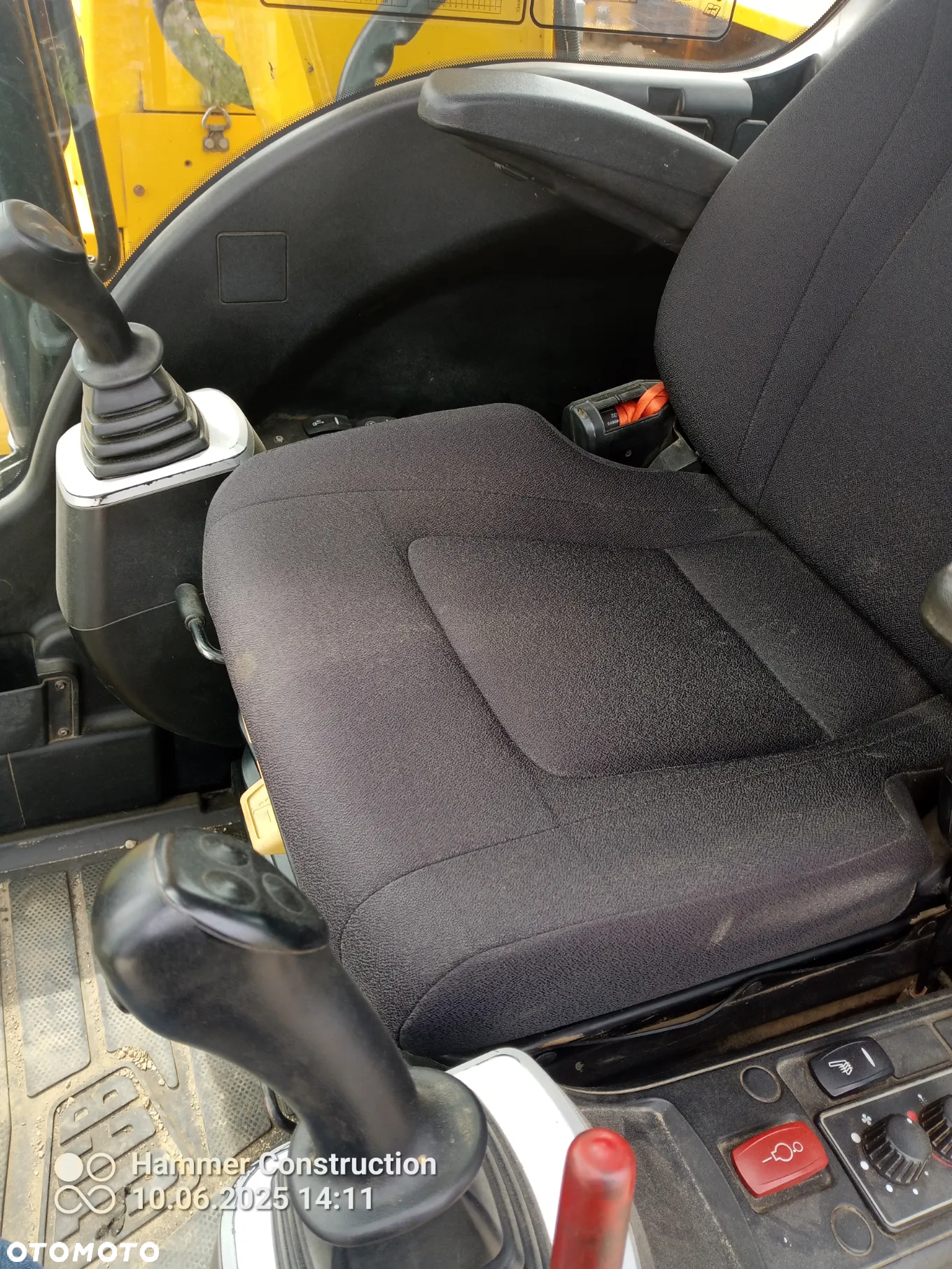 JCB JS130LC PLUS - 5