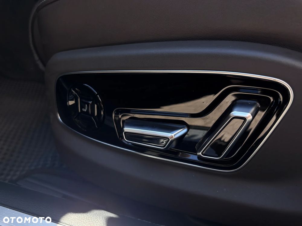 Audi A8 L 55 TFSI mHEV Quattro Tiptr - 34