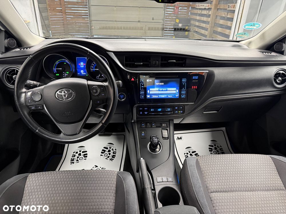 Toyota Auris - 9
