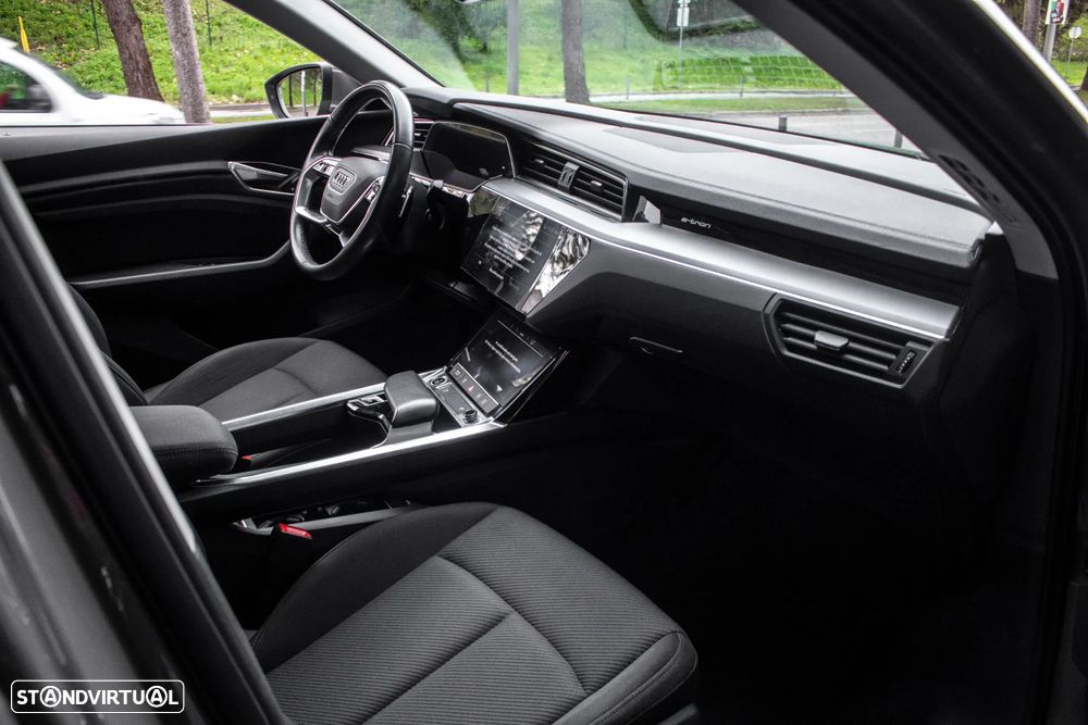 Audi Q8 e-Tron Sportback 55 quattro advanced - 24