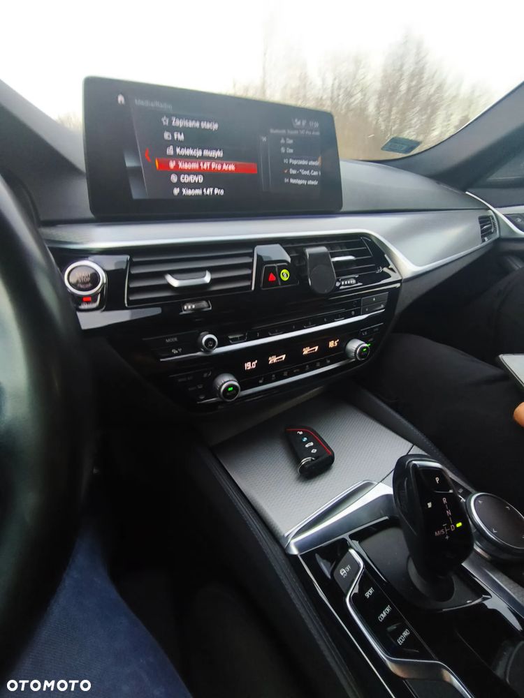 BMW Seria 5 520d xDrive M Sport sport - 26