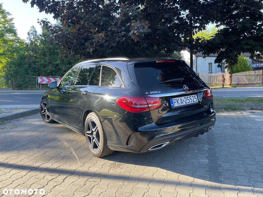 Mercedes-Benz Klasa C 300 d 9G-TRONIC - 4