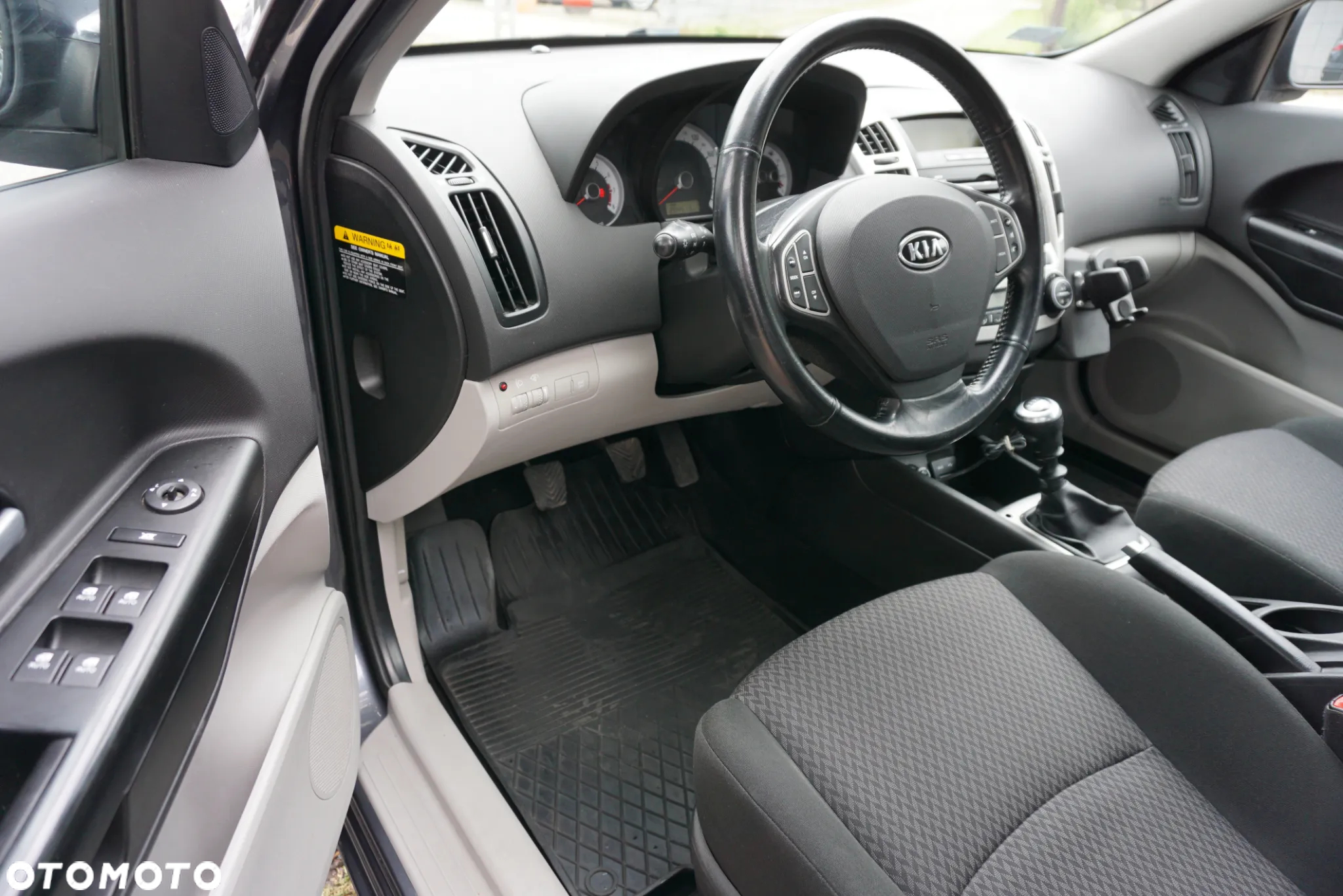 Kia Ceed Cee'd 1.4 Comfort + - 7