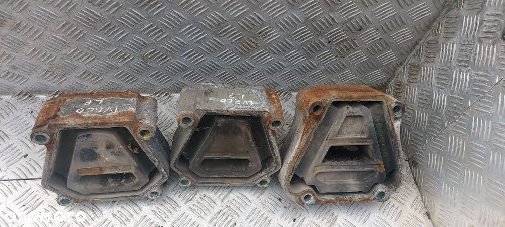 Poduszka silnika Iveco Stralis - 2