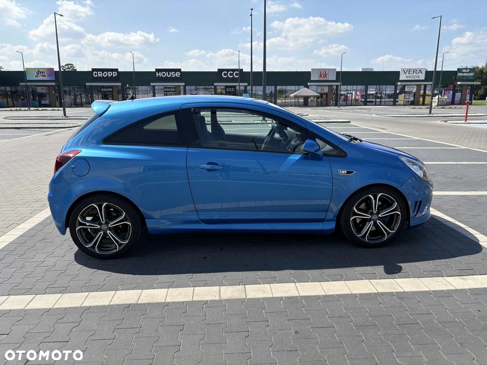 Opel Corsa 1.6T OPC - 4